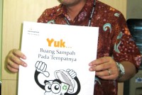 Ketua Umum Gerakan Peduli Disabilitas & Lepra Indonesia, Nuah P. Tarigan, Ir., M.A turut mendukung Gerakan Buang Sampah Pada Tempatnya http://www.teachforindonesia.org/wp-content/uploads/2013/05/IMG_0819.jpg