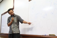 https://www.teachforindonesia.org/wp-content/uploads/2013/02/IMG_0283.jpg