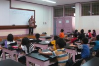 https://www.teachforindonesia.org/wp-content/uploads/2013/02/IMG_05191.jpg