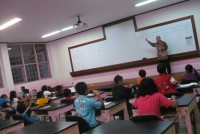 https://www.teachforindonesia.org/wp-content/uploads/2013/02/IMG_0523.jpg