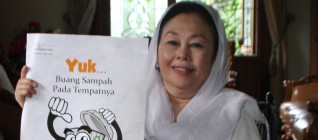 Ketua Puan Amal Hayati, Dra. Sinta Nuriyah Abdurrahman Wahid, M.Hum. turut mendukung Gerakan Buang Sampah Pada Tempatnya