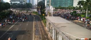 Ramainya masyarakat Jakarta di Car Free Day, Bundaran HI